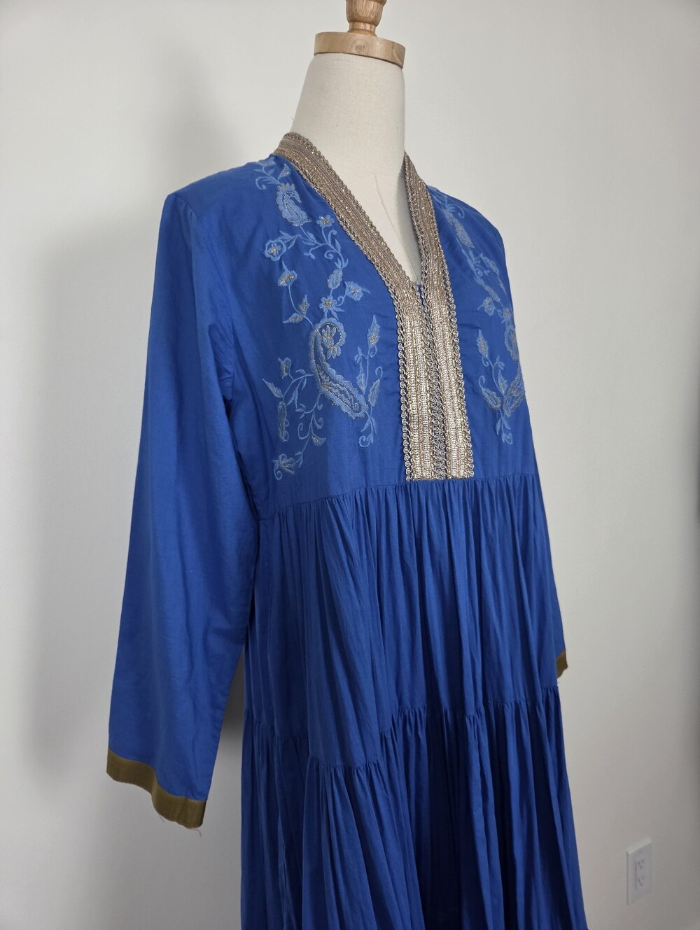 April Cornell Tiered Maxi Dress Size Large Full Ethnic Blue V-neck (c1) - Picture 5 of 11